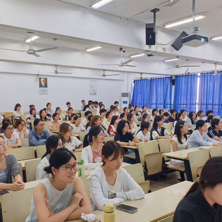 学生工作